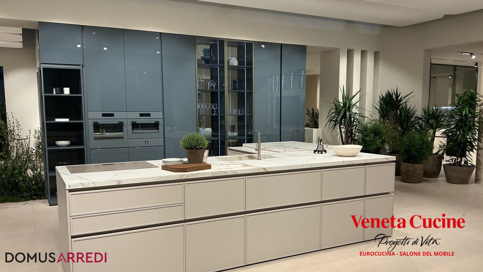 Veneta cucine  modello Sakura con zona living 
